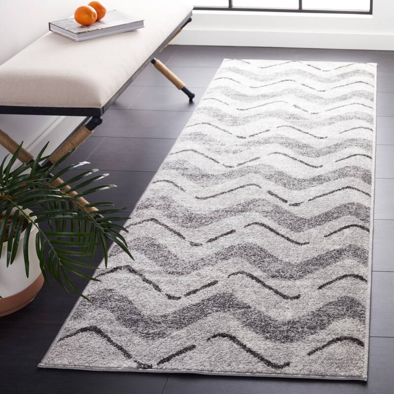 SAFAVIEH Adirondack Elfride Vintage Boho Oriental Rug - 2'6" x 6' Runner - Silver/Charcoal
