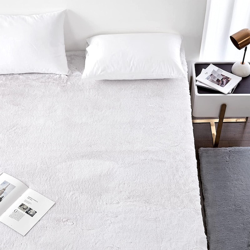Chunky Bunny - Coma Inducer® Bed Topper - White