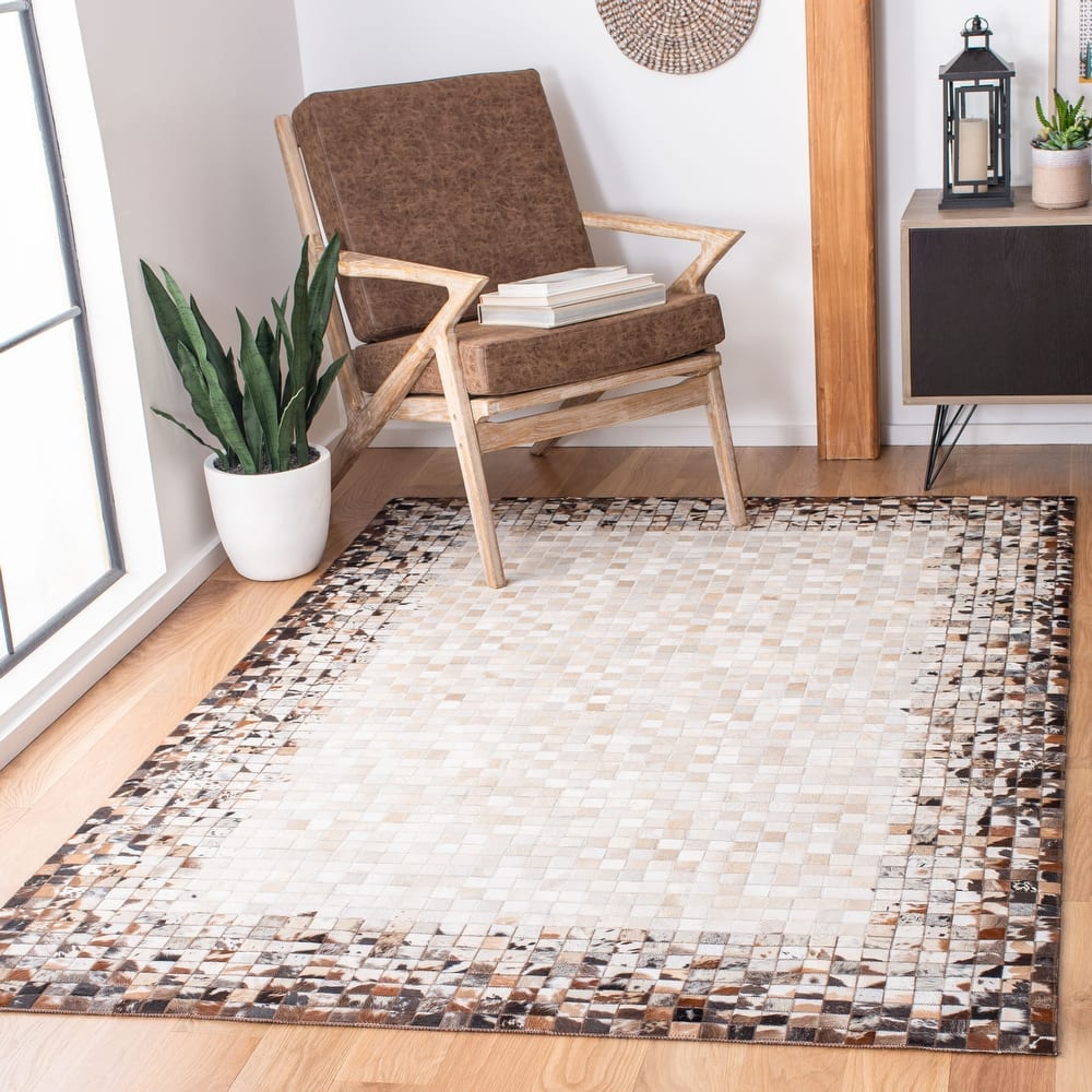 SAFAVIEH Handmade Studio Leather Mistie Natural Hide Leather Rug