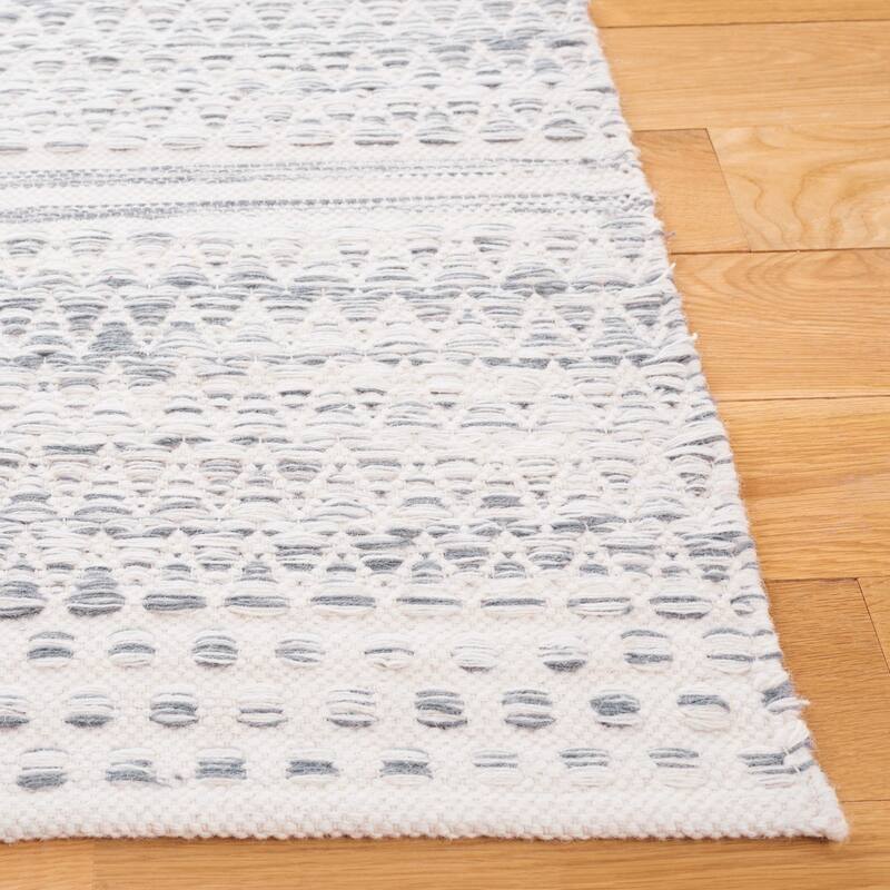 SAFAVIEH Handmade Kilim Gilberte Boho Geometric Wool Rug
