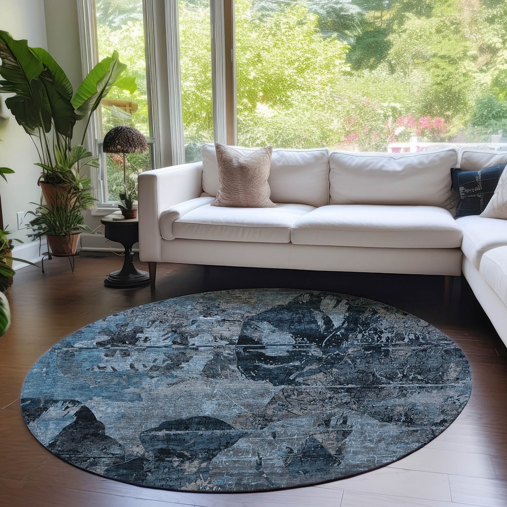 Machine Washable Indoor/ Outdoor Abstract Leaves Chantille Rug