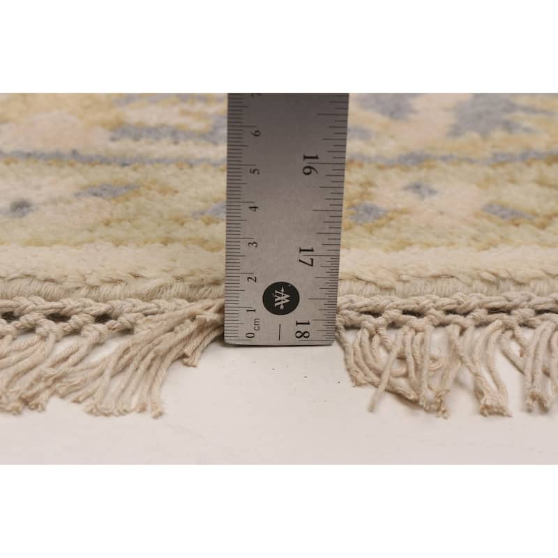 ECARPETGALLERY Hand-knotted Royal Oushak Ivory Wool Rug - 5'11 x 5'11
