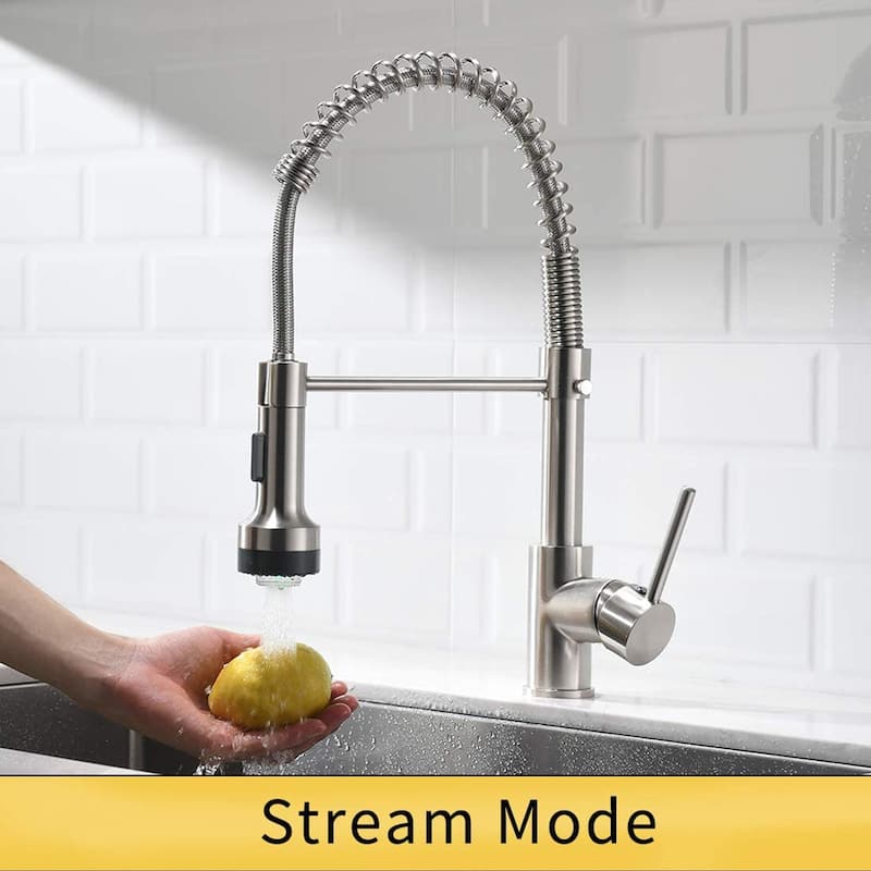 Kitchen Faucet w/ Pull Down Sprayer Single Handle Kitchen Sink Faucet