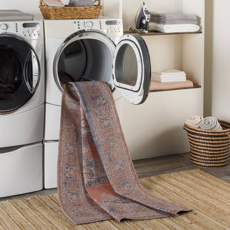 Livabliss Colin Traditional Medallion Washable Area Rug