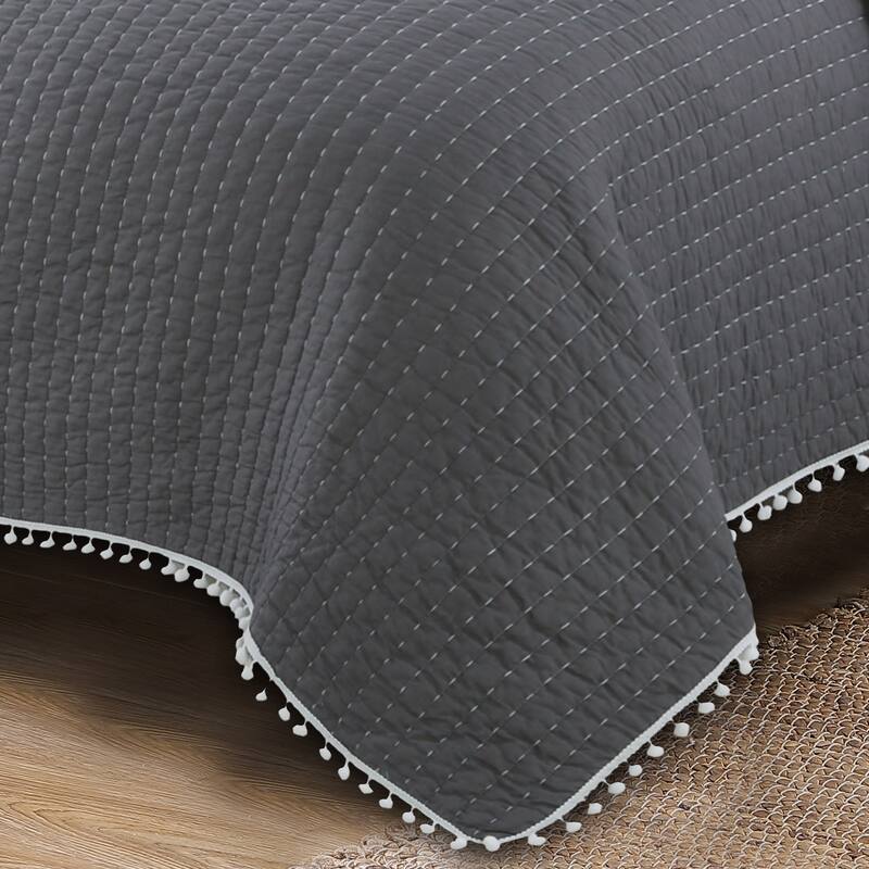Estate Collection Costa Brava Pom-pom Cotton Quilt Set
