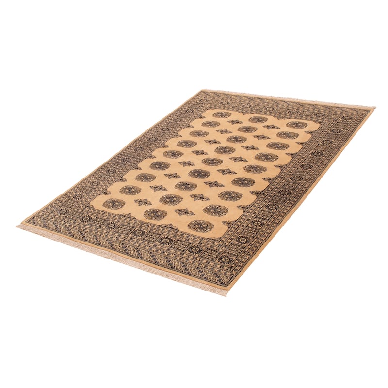 ECARPETGALLERY Hand-knotted Peshawar Bokhara Ivory Wool Rug - 5'7 x 7'9