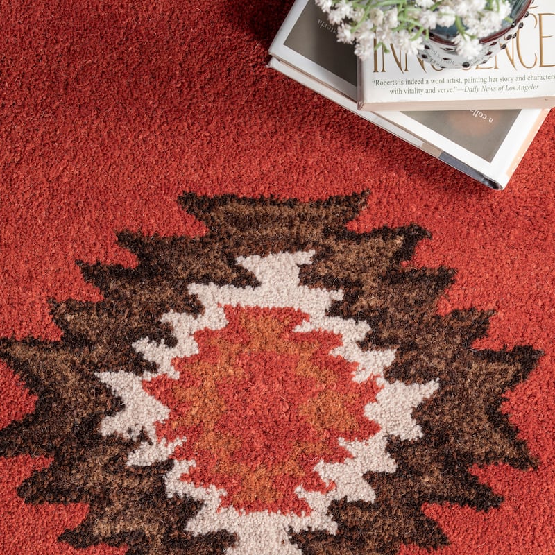 Nuloom Hand Tufted Shyla Area Rug
