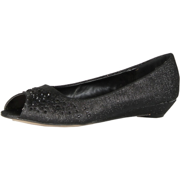 small wedge black shoes
