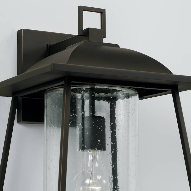 Durham 10.5" 1-light Outdoor Wall Lantern w/ Clear Seeded Glass