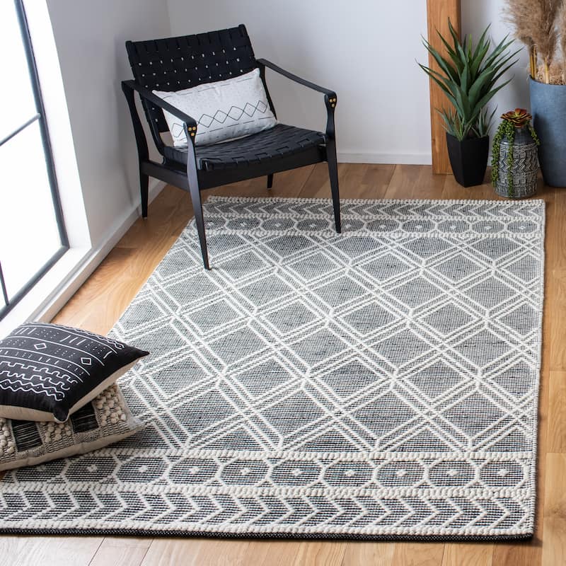SAFAVIEH Handmade Natura Connie Wool Rug - 3' x 5' - Ivory/Black