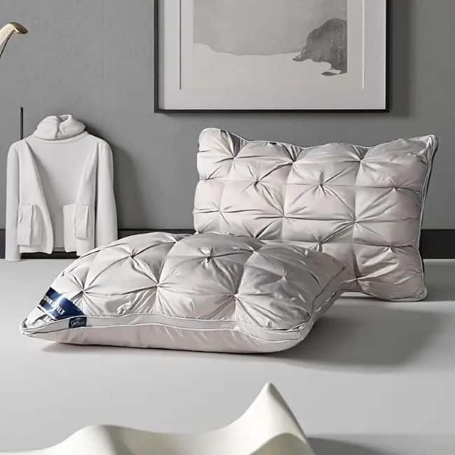 Set of 1/2 Pinch Pleat Pillows for Bed,Fluffy Down Alternative Pillow Soft Support Pillow for Side Sleeping