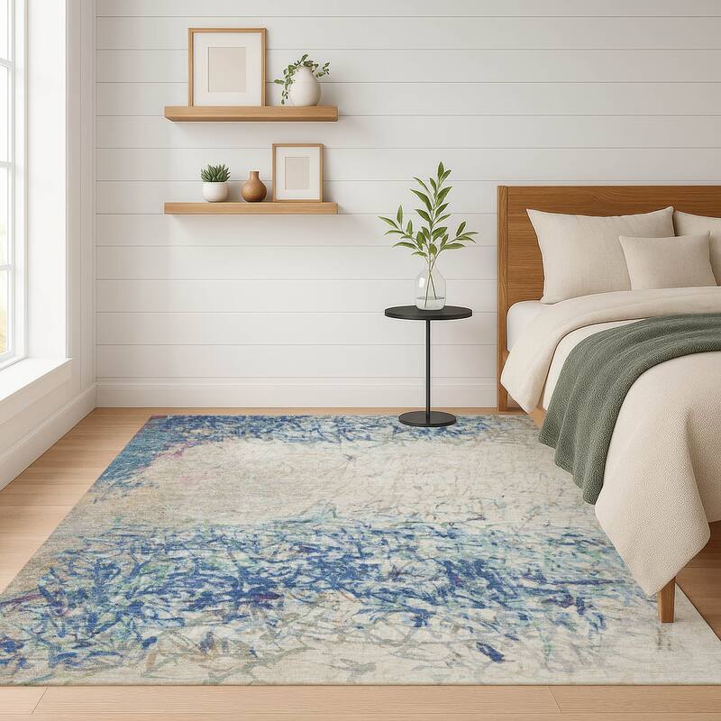 Machine Washable Indoor/ Outdoor Abstract Scribble Chantille Rug