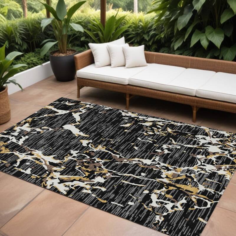 HomeRoots Striped Transitional Rectangle Outdoor Rug - 10' X 14'