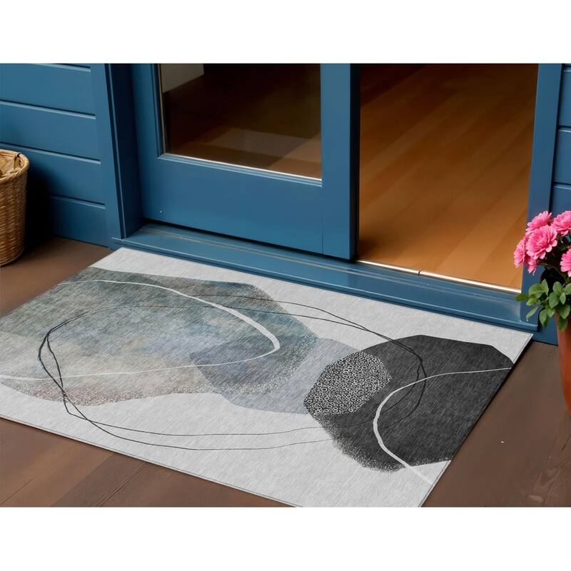 HomeRoots Abstract Transitional Rectangle Outdoor Rug - 3' x 5'