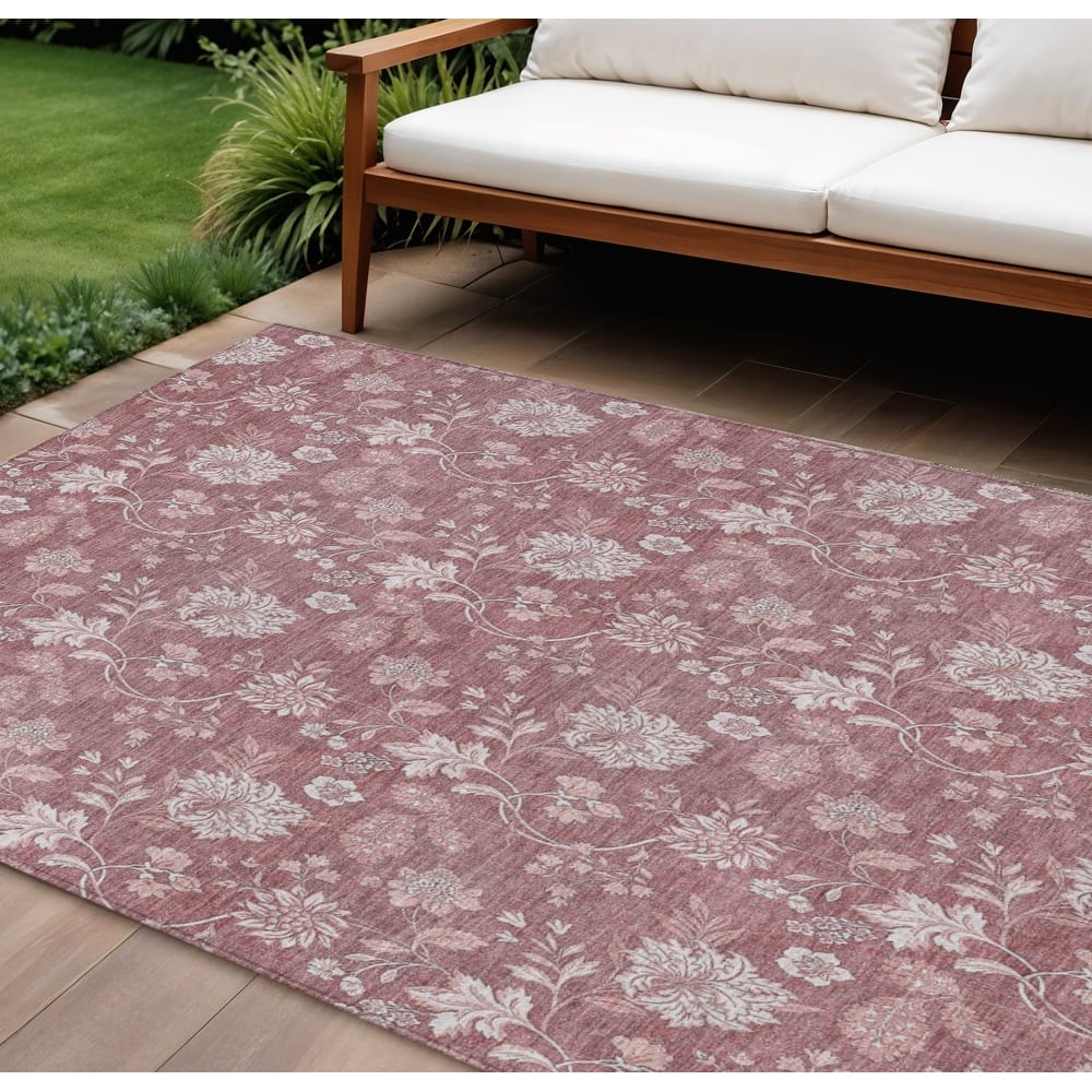 HomeRoots Floral Transitional Rectangle Outdoor Rug