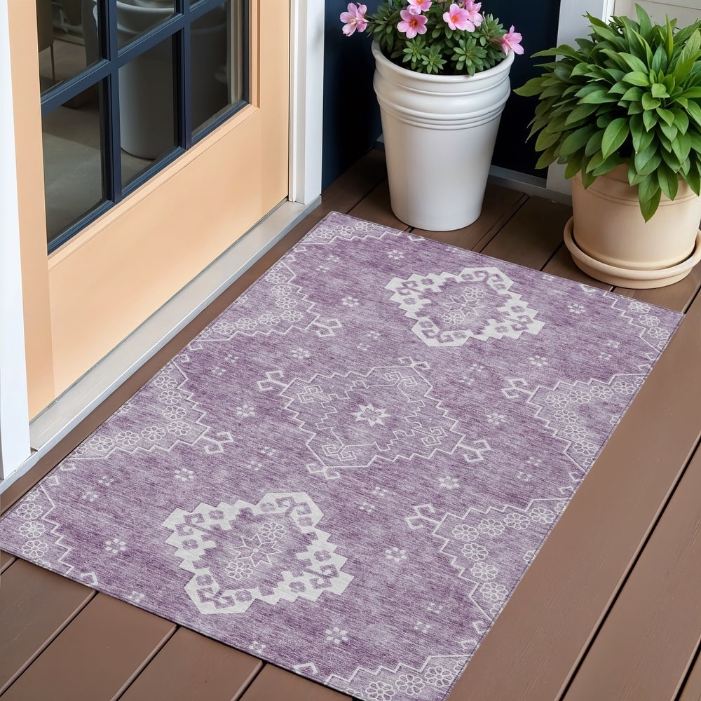 HomeRoots Medallion Traditional Rectangle Outdoor Rug