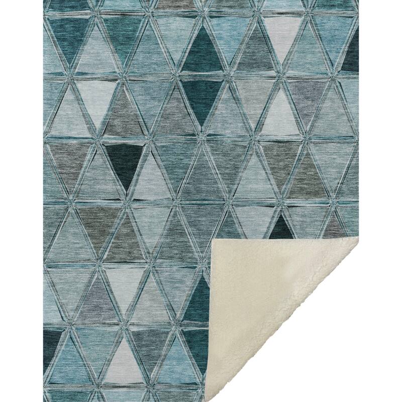Premium Machine Washable Modern Diamonds Sherpa Throw Blanket
