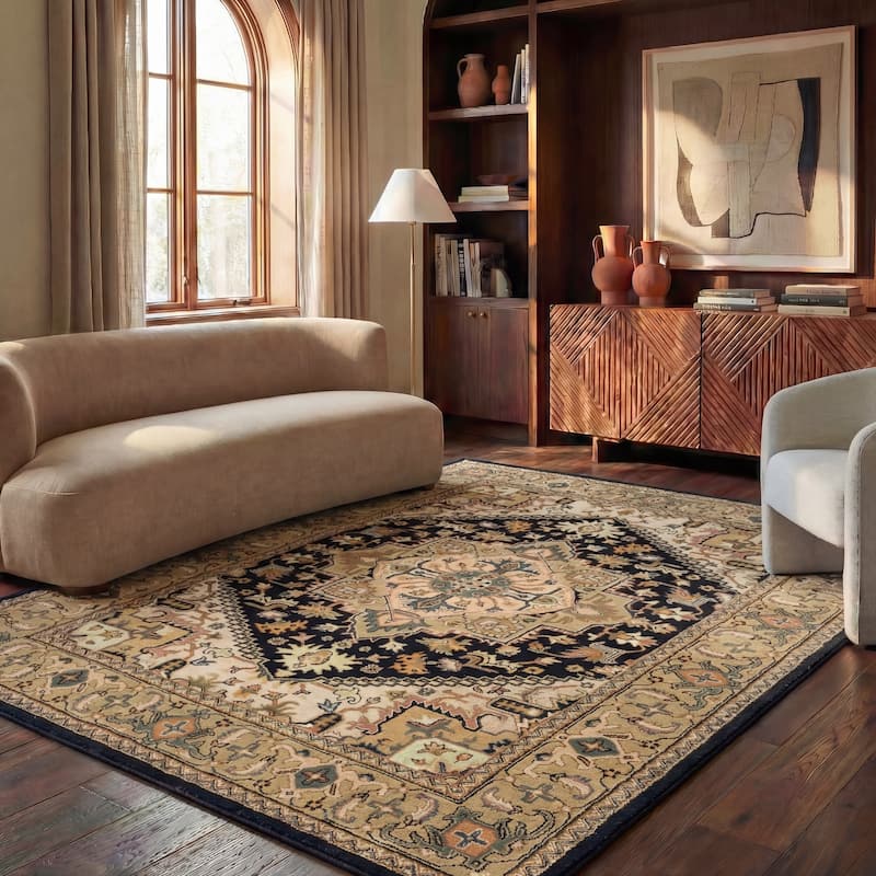 SAFAVIEH Handmade Heritage Carrol Traditional Oriental Wool Rug