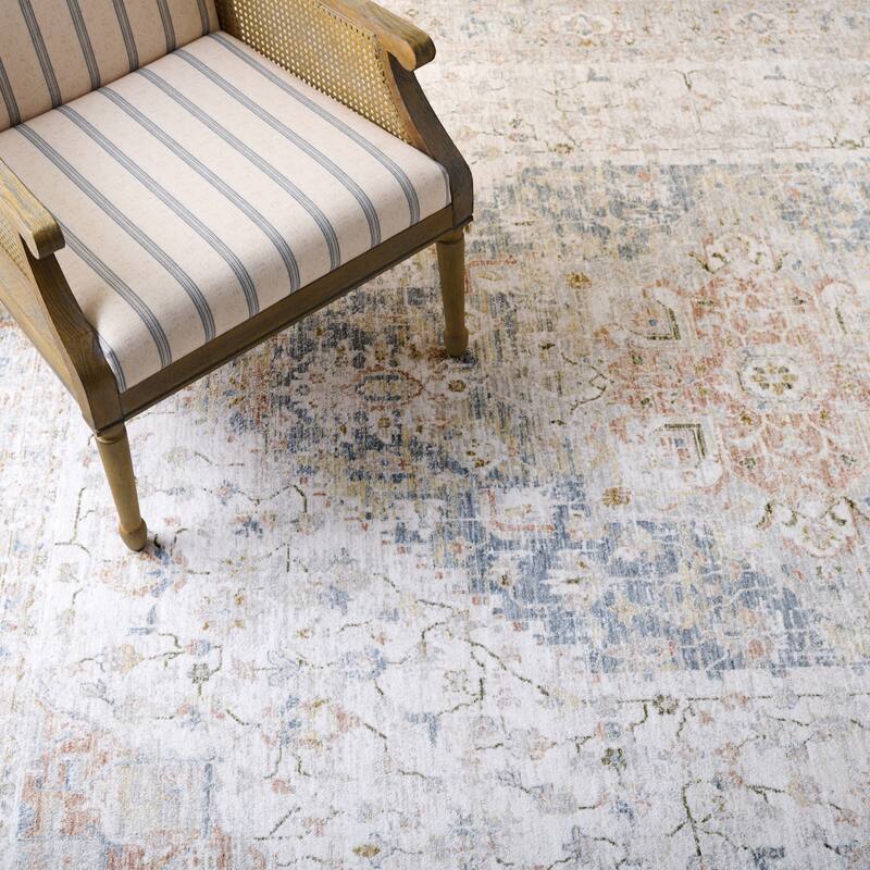 Martha Stewart Rabija Traditional Rug