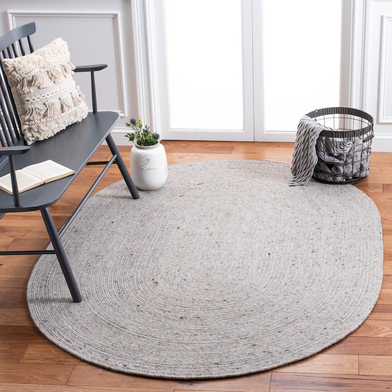 SAFAVIEH Handmade Braided Hande Country Wool Rug - 8' x 10' Oval - Light Grey