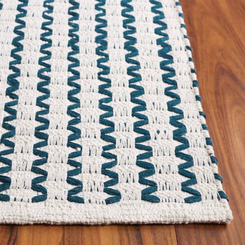SAFAVIEH Handmade Cape Arieke Cod Cotton Rug