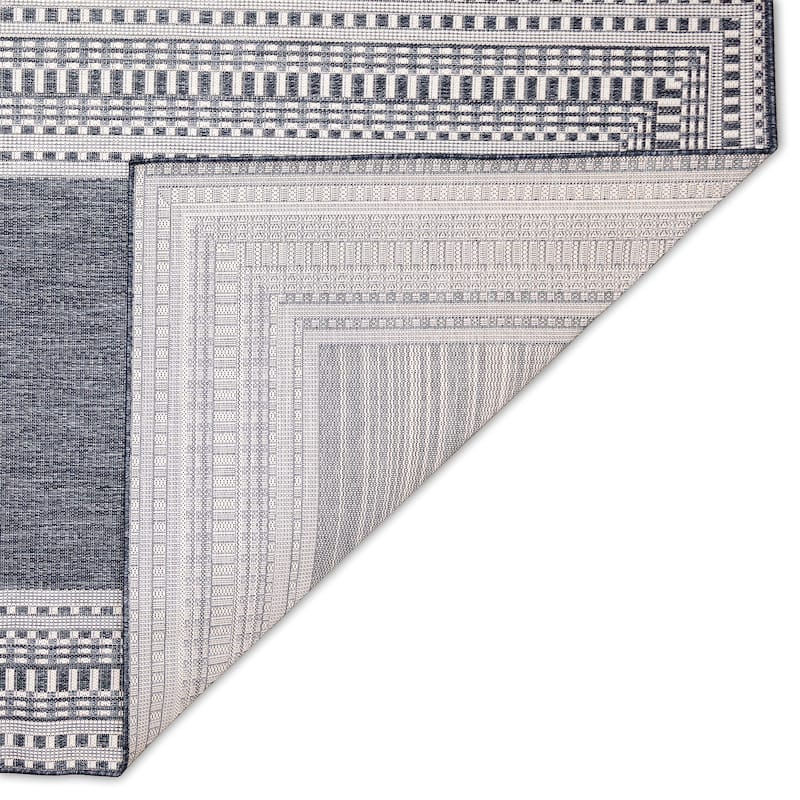 Liora Manne Malibu Etched Border Indoor/Outdoor Rug