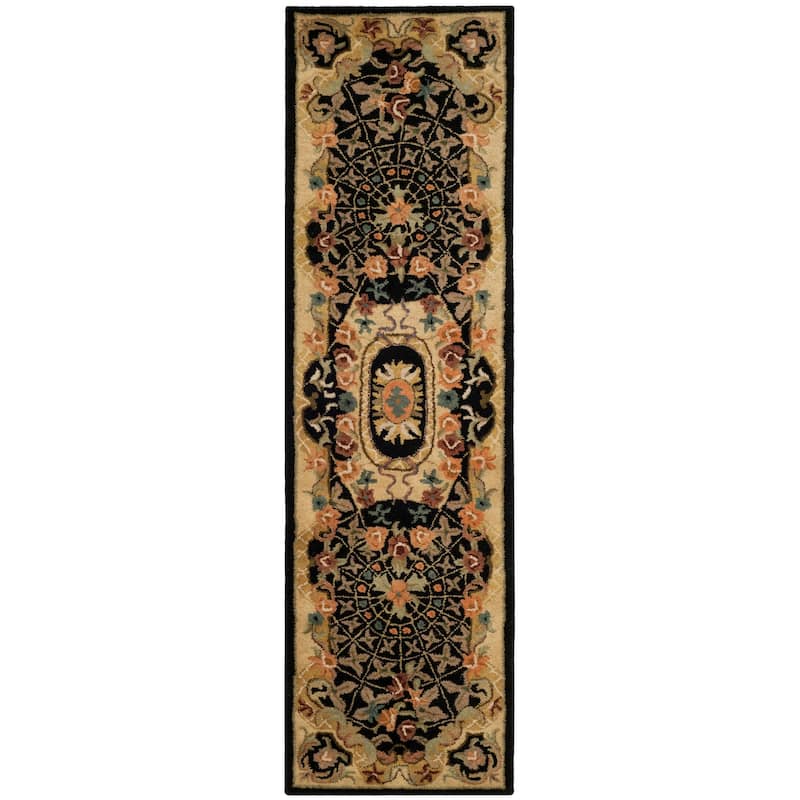 SAFAVIEH Handmade Classic Traiana Traditional Oriental Wool Rug - 2'3" x 8' Runner - Black/Gold
