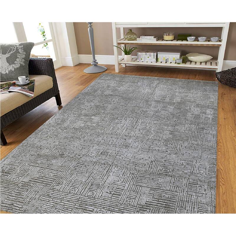 Quartz Desoto Modern & Contemporary Geometric Hand-Knotted Area Rug - 8' x 10' - Gray