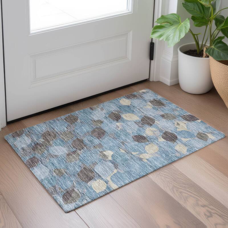 Machine Washable Indoor/ Outdoor Floral Mila Chantille Rug