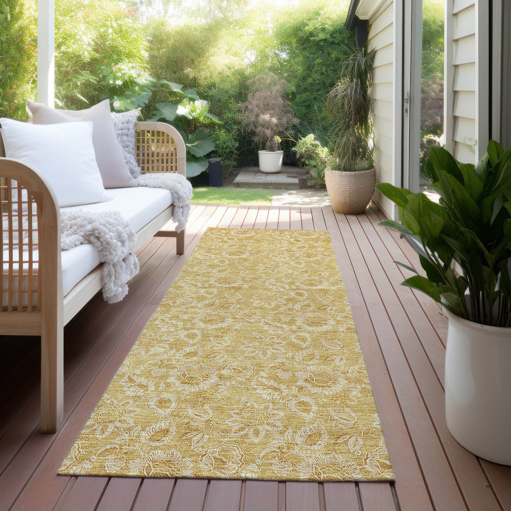 Machine Washable Indoor/ Outdoor Chantille Floral Farmhouse Rug