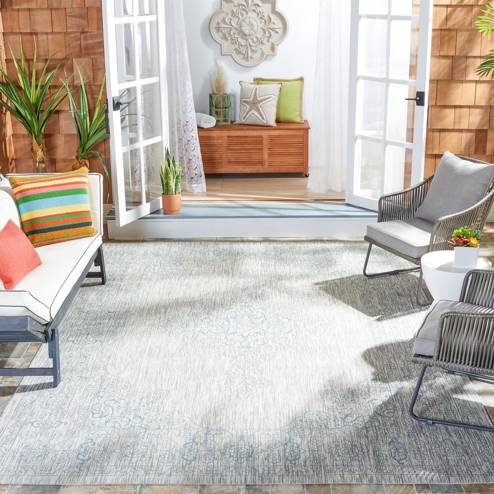 SAFAVIEH Courtyard Zikrija Indoor/ Outdoor Waterproof Patio Backyard Rug