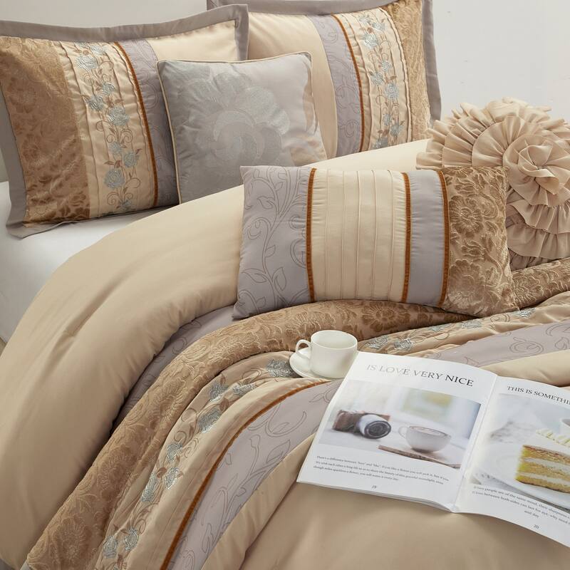 Nanshing Stella Sand 7 Piece Bedding Comforter Set