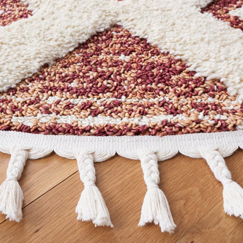 SAFAVIEH Moroccan Tassel Shag Nanke 2-inch Thick Rug