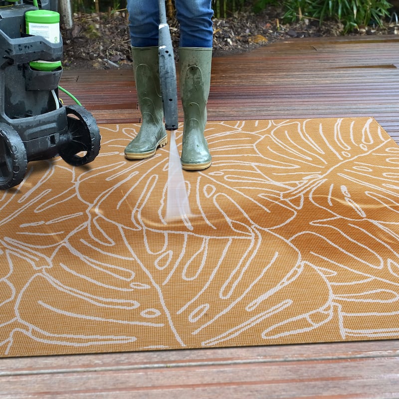 World Rug Gallery Contemporary Tropical Leaves Indoor/Outdoor Area Rug