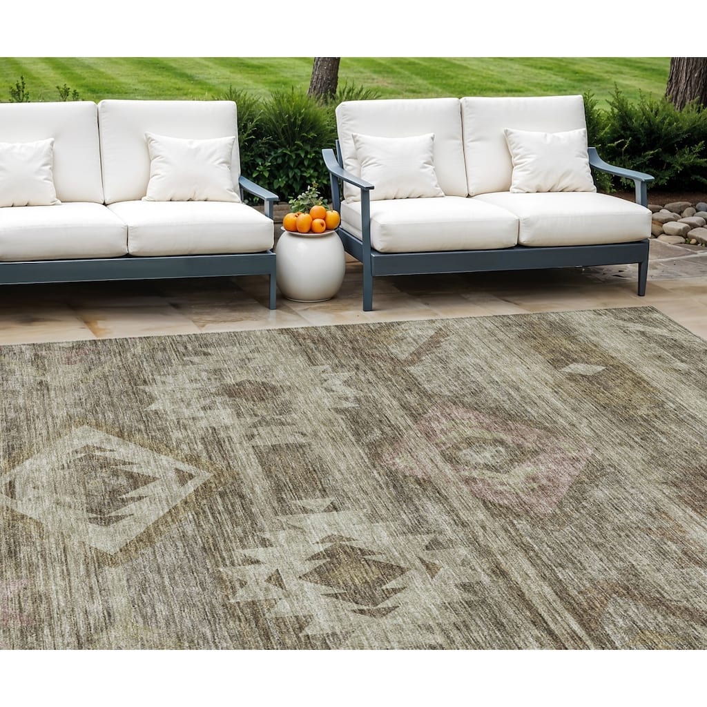 HomeRoots Southwestern Transitional Rectangle Outdoor Rug