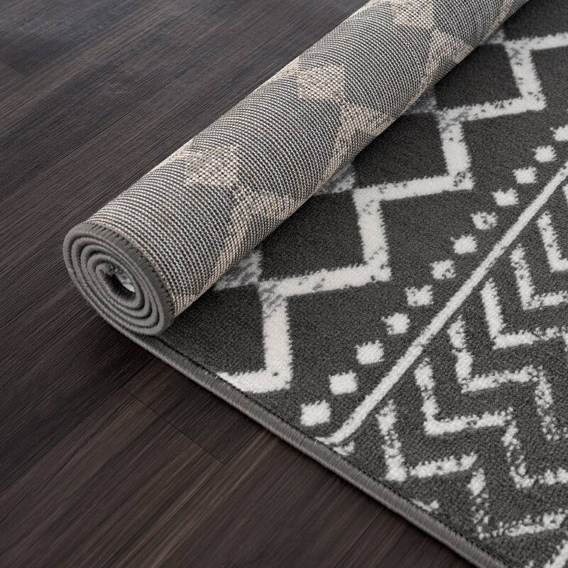 Beverly Rug Diamond Moroccan Bohemian Trellis Indoor Area Rug