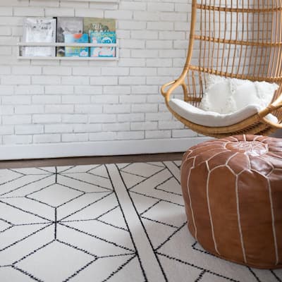 Carson Carrington Isgarde Diamond Area Rug