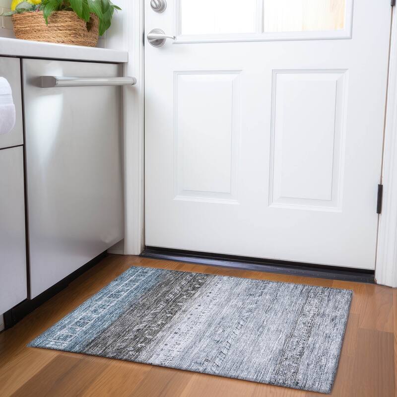 Machine Washable Indoor/ Outdoor Modern Global Chantille Rug - Blue - 1'8" x 2'6"