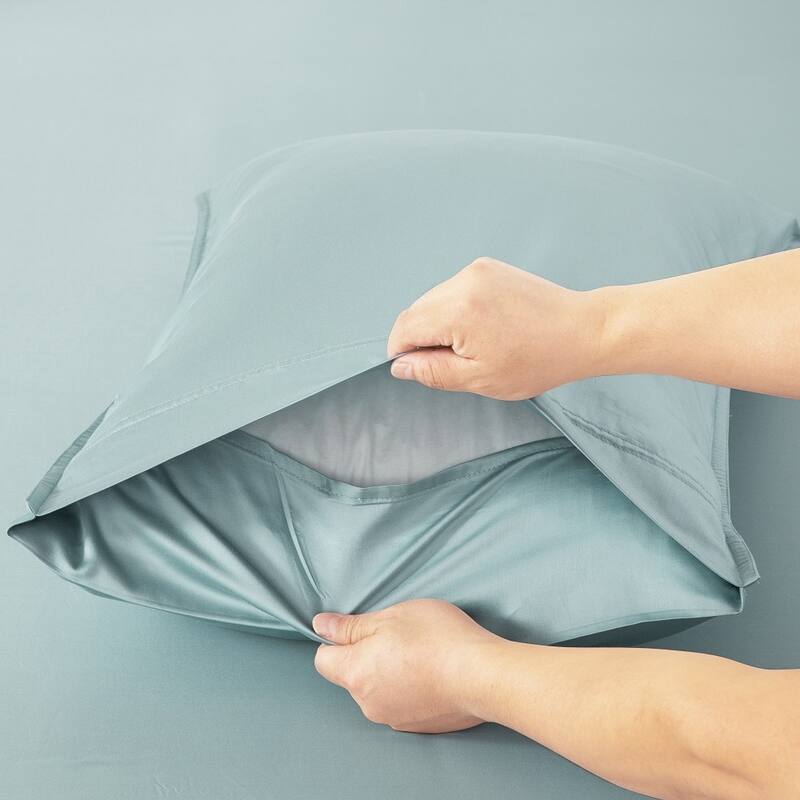 Luxury 100% Rayon from Bamboo 300 Thread Count Deep Pocket Sheet Set, Soft, Silky, All-Season Comfort