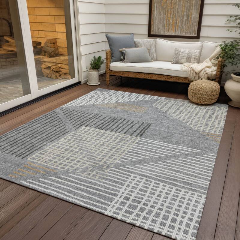 Machine Washable Indoor/ Outdoor Casual Contemporary Chantille Rug