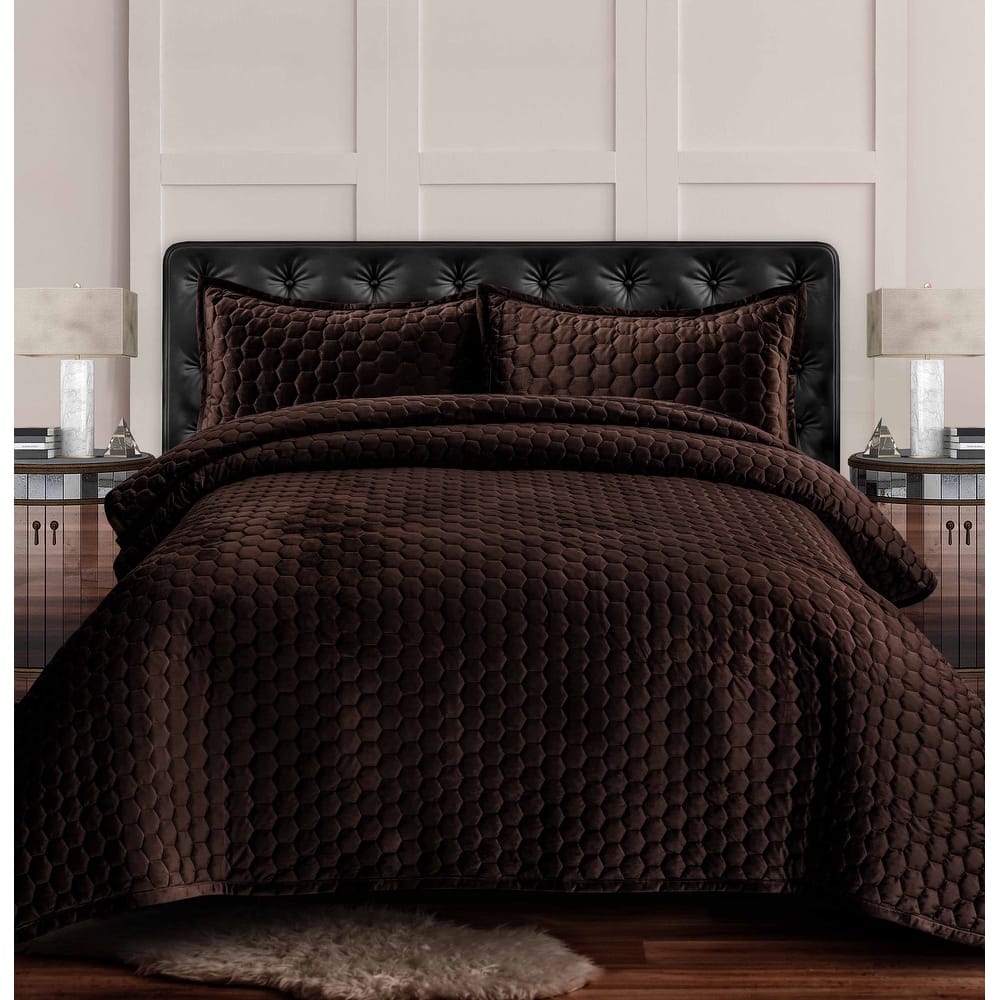 Lugano Honeycomb Velvet Oversized Solid Quilt Set