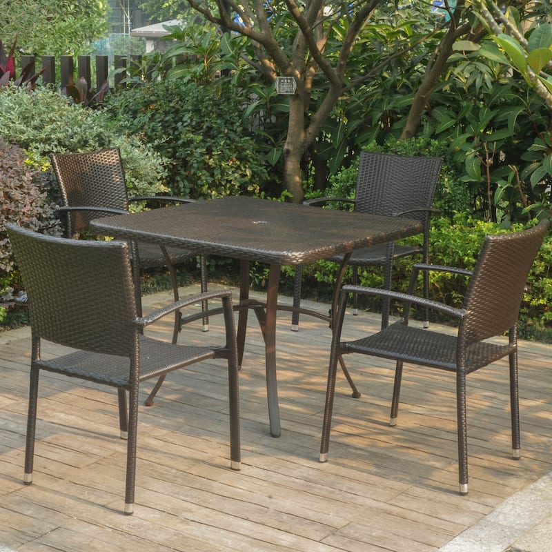 Barcelona Resin Wicker/Aluminum 39-inch Square Table with 4 Arm Chairs - Chocolate