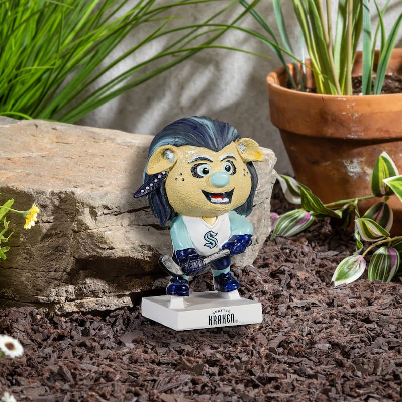 NHL Team Lil Big Head Resin Indoor/Outdoor Garden Desk Statue