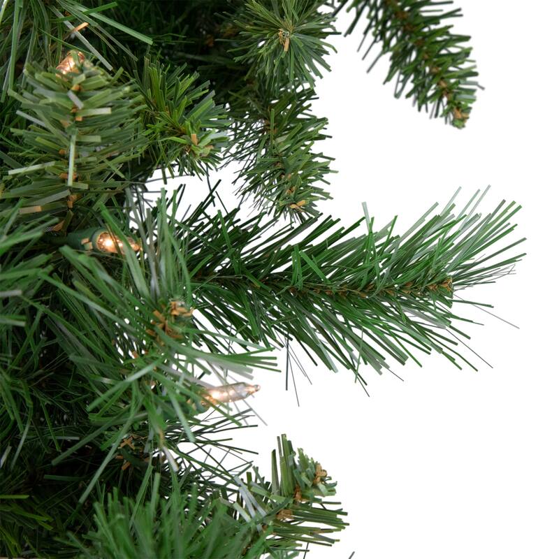 Chatham Pine Artificial Christmas Wreath, 24-Inch, Clear Lights