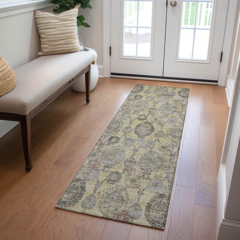 Machine Washable Indoor/ Outdoor Chantille Traditional Floral Rug