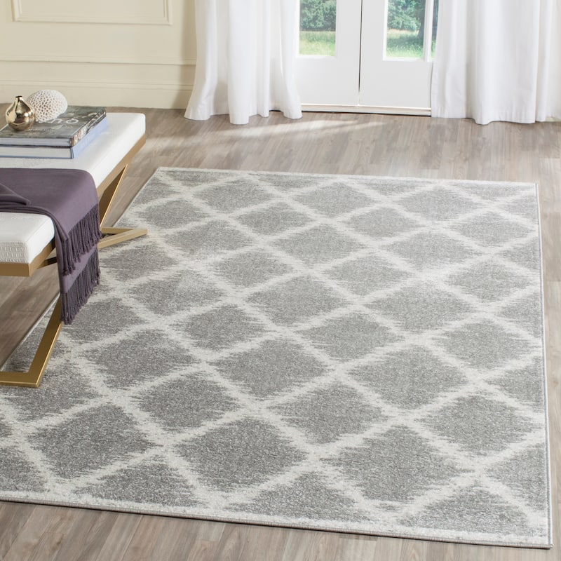 SAFAVIEH Adirondack Gisberta Vintage Boho Oriental Trellis Rug - 3' x 5' - Silver/Ivory