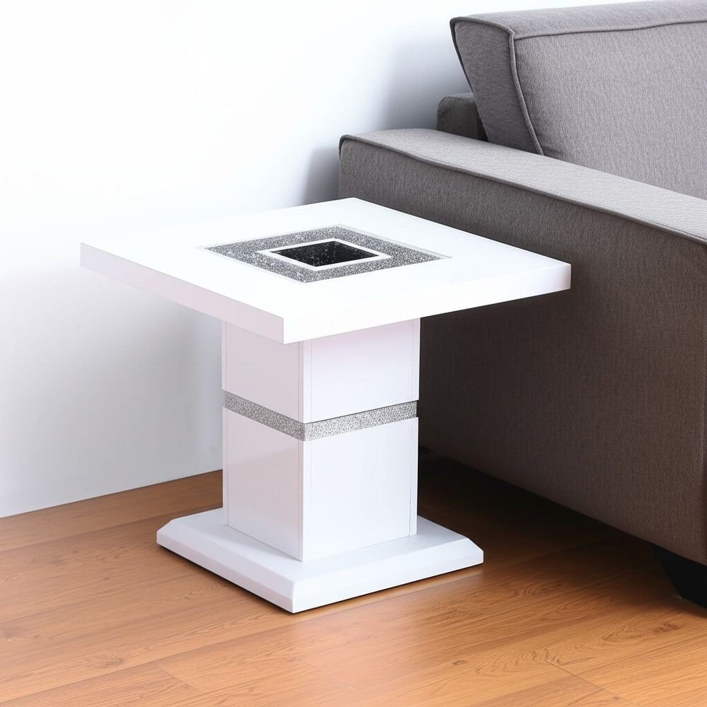 HomeRoots 26" Gold and Black Aluminum and Iron Round Pedestal End Table