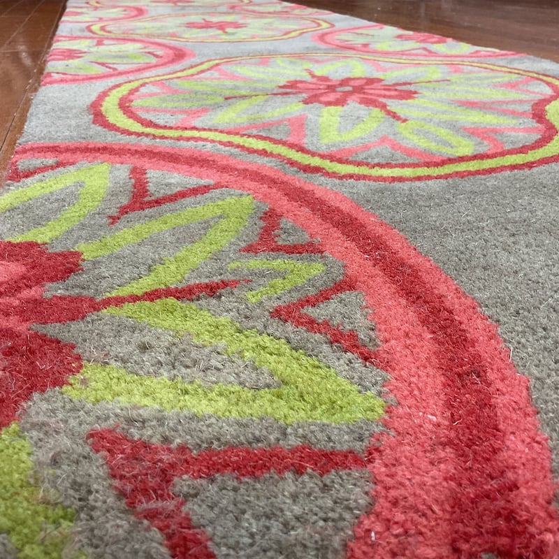 HERAT ORIENTAL Handmade Tibetan Wool Runner - 2'3 x 8'10