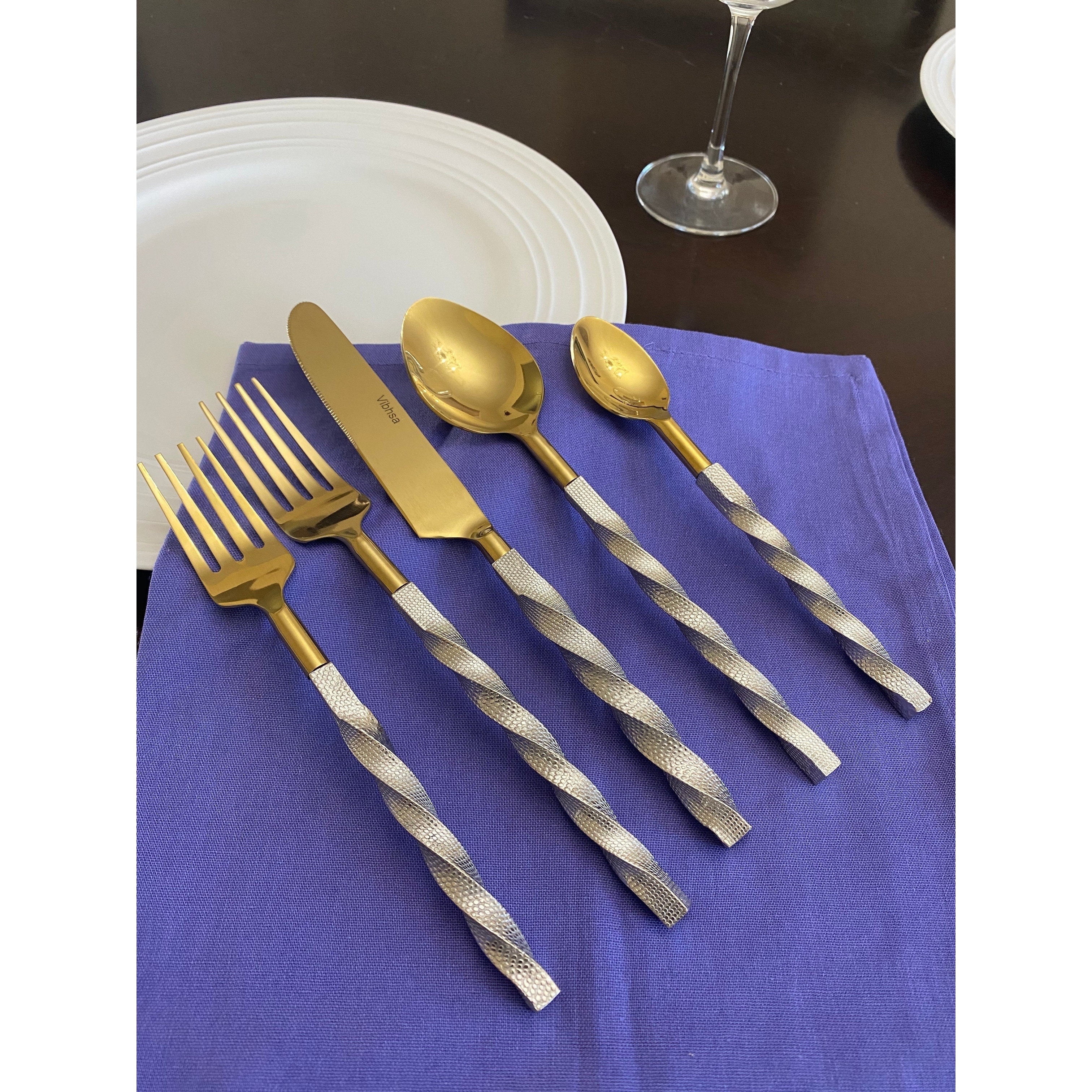 Vibhsa Elegant Gold Flatware 20 Piece Place Setting Twisted
