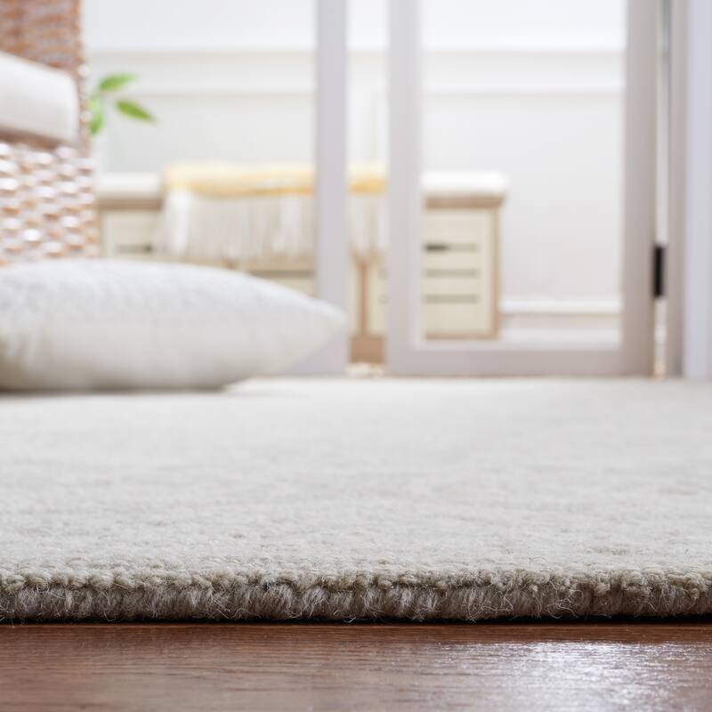 SAFAVIEH Handmade Micro-Loop Rolina Wool Rug